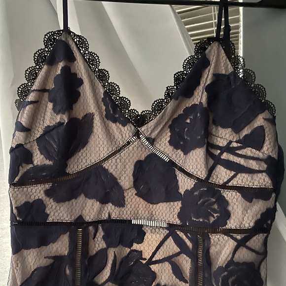 Navy Blue Floral Mesh Lace Trumpet Midi Dress - Picture 7 of 7